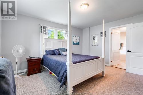142 Centre Street, Essex, ON - Indoor Photo Showing Bedroom