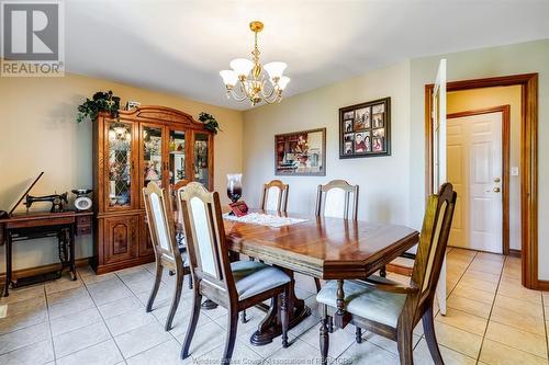 2 Pecanwood, Kingsville, ON - Indoor Photo Showing Dining Room