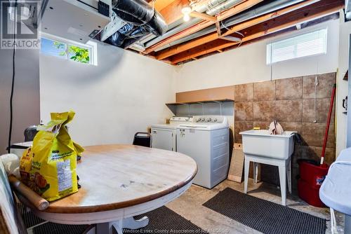 2 Pecanwood, Kingsville, ON - Indoor Photo Showing Laundry Room