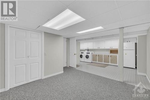 34 West Herrington Court, Ottawa, ON - Indoor Photo Showing Laundry Room