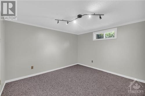 34 West Herrington Court, Ottawa, ON - Indoor Photo Showing Other Room