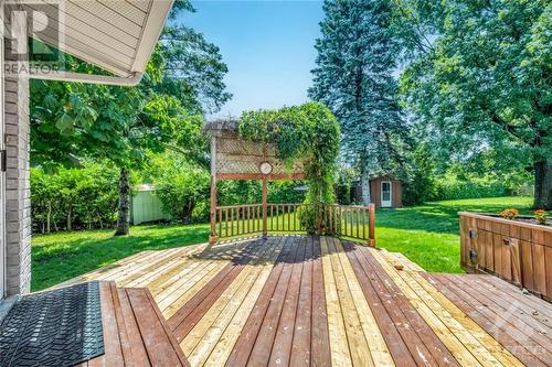 34 West Herrington Court, Ottawa, ON - Outdoor With Deck Patio Veranda