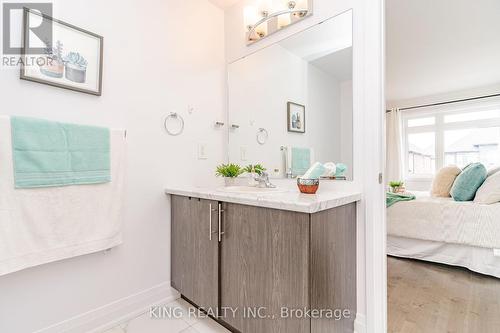 184 Franklin Trail, Barrie, ON - Indoor Photo Showing Bathroom