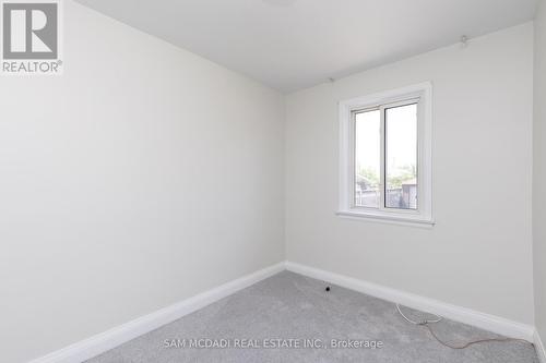 64 Dorking Crescent, Toronto, ON - Indoor Photo Showing Other Room