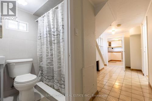 64 Dorking Crescent, Toronto, ON - Indoor Photo Showing Bathroom