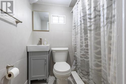 64 Dorking Crescent, Toronto (Downsview-Roding-Cfb), ON - Indoor Photo Showing Bathroom