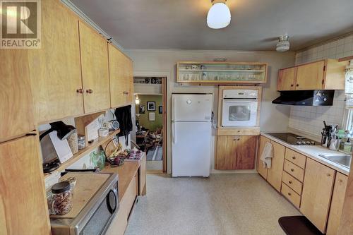 275 Elizabeth Avenue, St.John'S, NL - Indoor Photo Showing Kitchen