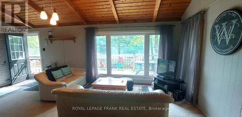 744C Marble Point Road, Marmora And Lake, ON - Indoor