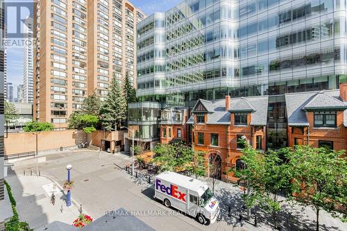 301 - 8 Sultan Street, Toronto, ON - Outdoor With Facade