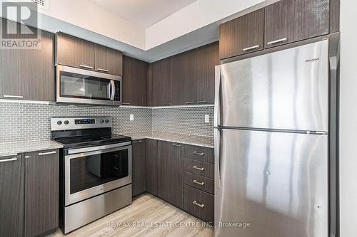 608 - 2152 Lawrence Avenue, Toronto, ON - Indoor Photo Showing Kitchen With Stainless Steel Kitchen With Upgraded Kitchen
