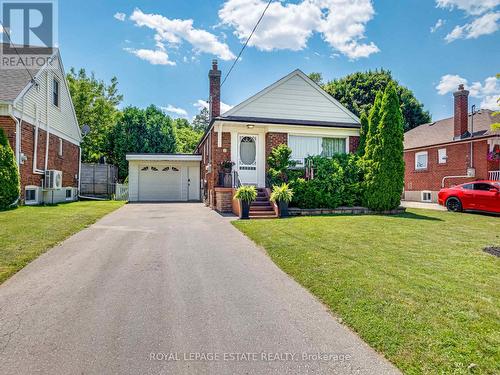 8 Willowhurst Crescent, Toronto, ON - Outdoor