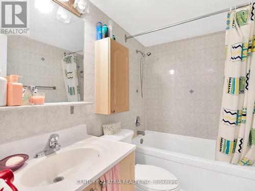 201 - 1250 Bridletowne Circle S, Toronto, ON - Indoor Photo Showing Bathroom