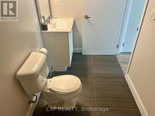 1509 - 2152 Lawrence Avenue E, Toronto, ON - Indoor Photo Showing Bathroom