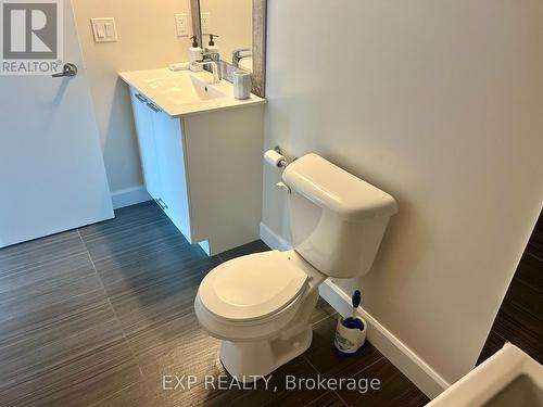 1509 - 2152 Lawrence Avenue E, Toronto, ON - Indoor Photo Showing Bathroom