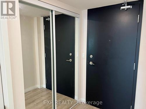 1509 - 2152 Lawrence Avenue E, Toronto, ON - Indoor Photo Showing Other Room