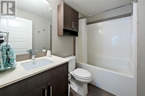 925 Leon Avenue Unit# 427 Lot# 58, Kelowna, BC - Indoor Photo Showing Bathroom