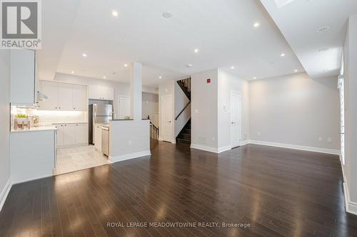 31 - 81 Armdale Road, Mississauga, ON - Indoor Photo Showing Kitchen