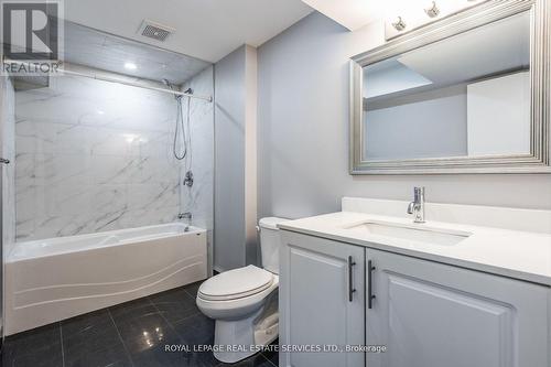 4 Mallard Crescent, Brampton (Central Park), ON - Indoor Photo Showing Bathroom