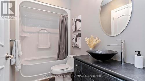 908 - 250 Pall Mall Street, London, ON - Indoor Photo Showing Bathroom