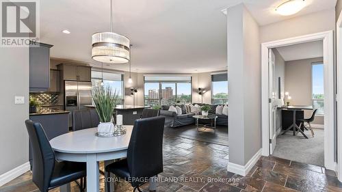 908 - 250 Pall Mall Street, London, ON - Indoor Photo Showing Dining Room