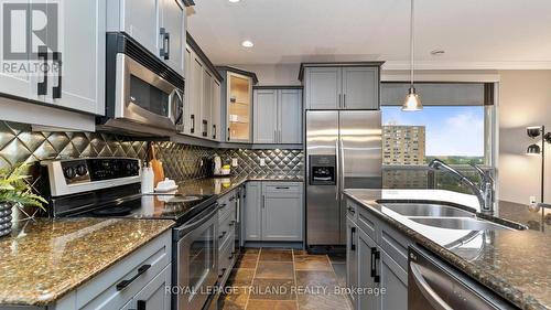 908 - 250 Pall Mall Street, London, ON - Indoor Photo Showing Kitchen With Stainless Steel Kitchen With Double Sink With Upgraded Kitchen