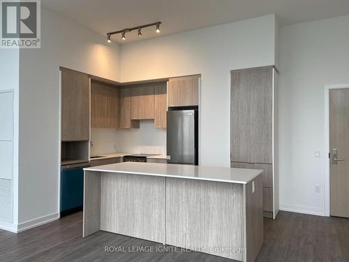 5503 - 395 Bloor Street E, Toronto, ON - Indoor Photo Showing Kitchen