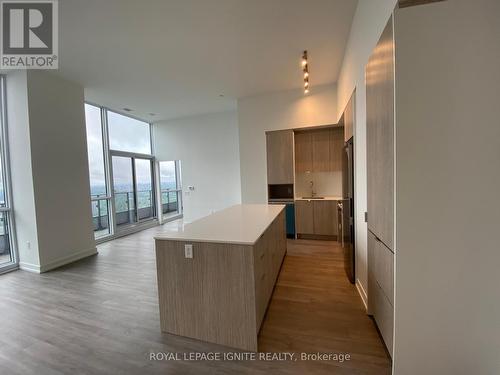 5503 - 395 Bloor Street E, Toronto, ON - Indoor Photo Showing Kitchen