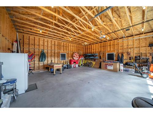 1617 Koocanusa Lake Drive, Lake Koocanusa, BC - Indoor Photo Showing Garage