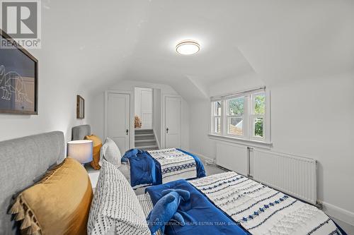 21 Lake Shore Drive, Toronto, ON - Indoor Photo Showing Bedroom