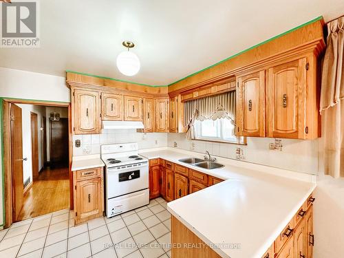 18 Vimy Avenue, Toronto, ON - Indoor Photo Showing Kitchen With Double Sink