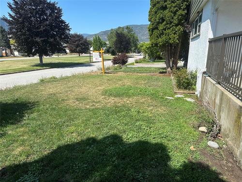 225 Windsor Avenue, Penticton, BC - Outdoor