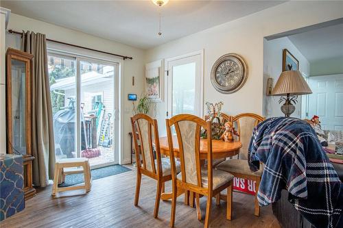 3755 Glover Avenue, Armstrong, BC - Indoor Photo Showing Dining Room