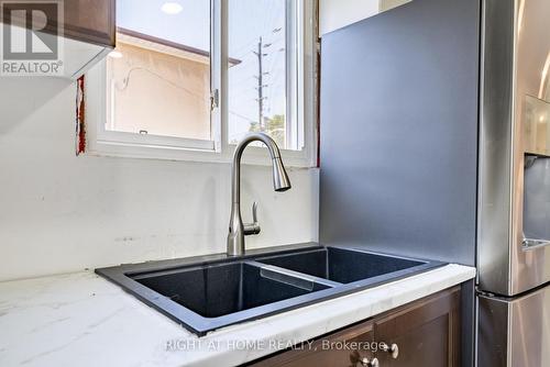 655 Bloor Street E, Oshawa, ON - Indoor Photo Showing Kitchen With Double Sink