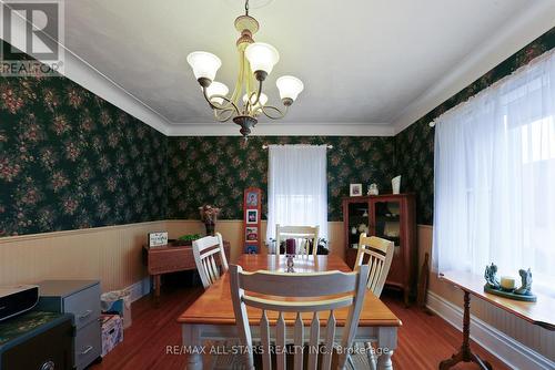 12 North Street, Kawartha Lakes, ON - Indoor Photo Showing Dining Room