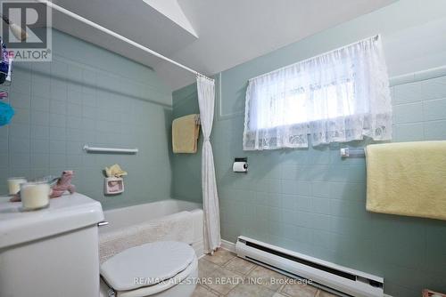 12 North Street, Kawartha Lakes, ON - Indoor Photo Showing Bathroom