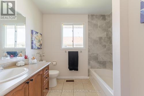 1368 Tudor Crescent, Peterborough, ON - Indoor Photo Showing Bathroom