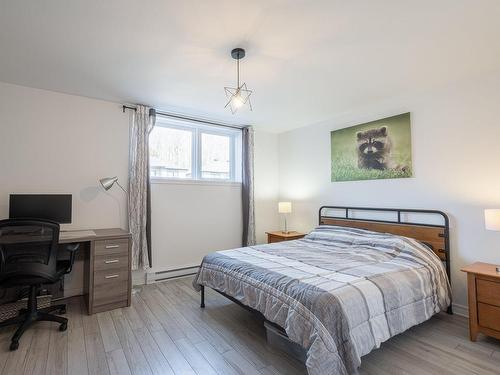 Chambre Ã  coucher principale - 819 Rue Richelieu, Saint-Roch-De-Richelieu, QC - Indoor Photo Showing Bedroom