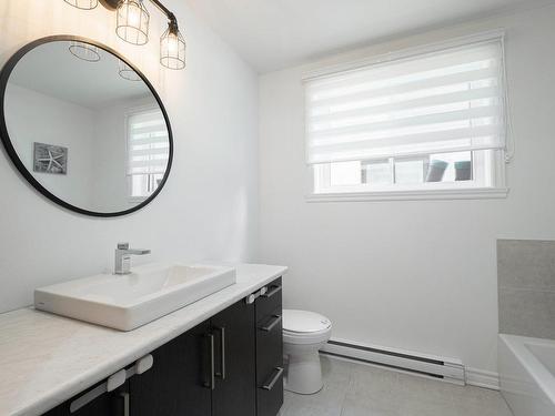 Salle de bains - 819 Rue Richelieu, Saint-Roch-De-Richelieu, QC - Indoor Photo Showing Bathroom