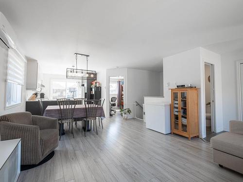 Overall view - 819 Rue Richelieu, Saint-Roch-De-Richelieu, QC - Indoor Photo Showing Living Room