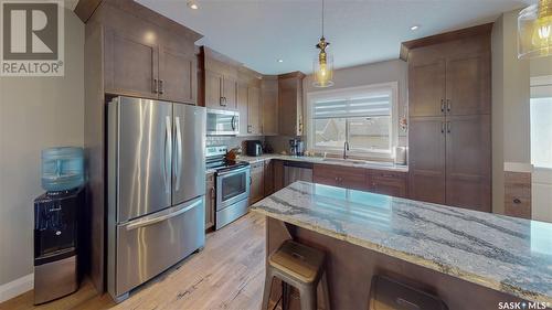 5403 Green Silverberry Drive E, Regina, SK - Indoor Photo Showing Kitchen