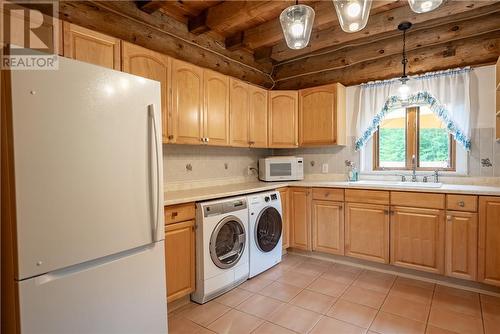 937 Indian Point Road, Evansville, ON - Indoor Photo Showing Laundry Room