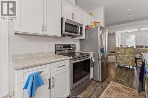 1155-57 Mcdougall, Windsor, ON - Indoor Photo Showing Kitchen With Stainless Steel Kitchen