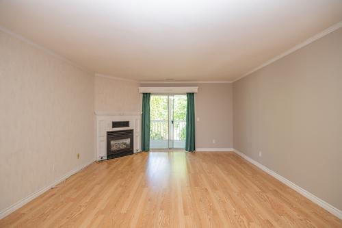201-2806 35Th Street, Vernon, BC - Indoor With Fireplace