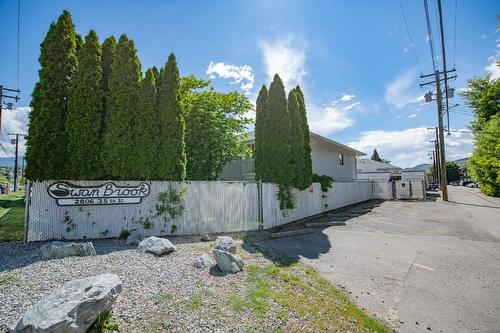 201-2806 35Th Street, Vernon, BC - Outdoor