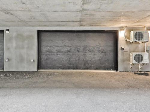Garage - 234 Rue Laguerrier, Laval (Sainte-Rose), QC 