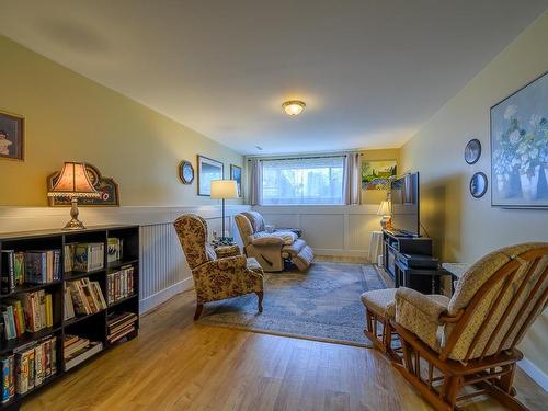 232 Cypress Ave, Kamloops, BC - Indoor