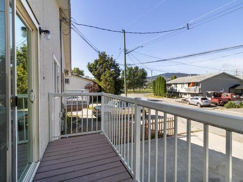 1326 Ottawa Place, Kamloops, BC - Outdoor With Exterior