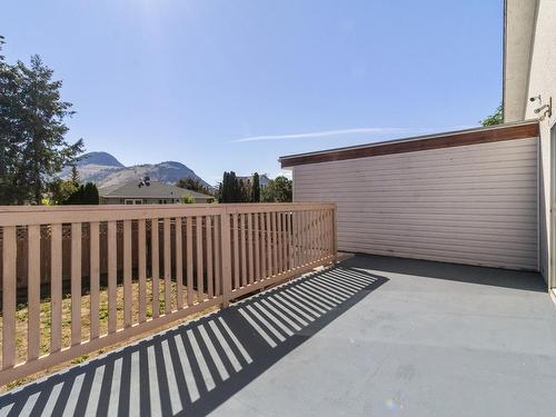 1326 Ottawa Place, Kamloops, BC - Outdoor With Exterior