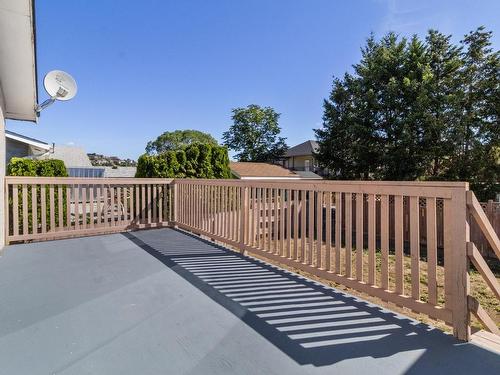 1326 Ottawa Place, Kamloops, BC - Outdoor With Exterior