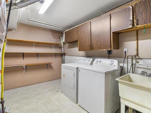 1326 Ottawa Place, Kamloops, BC - Indoor Photo Showing Laundry Room